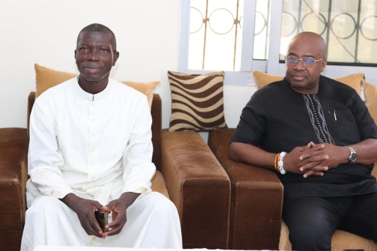Côte d’Ivoire : CARÊME CHRÉTIEN / L'honorable Akoto Olivier aux côtés de  la communauté catholique du département  Daoukro 